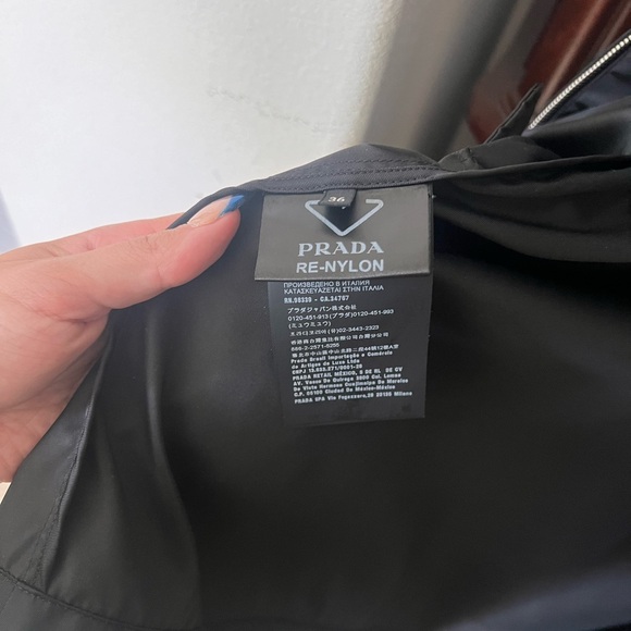 Prada 2020 re-nylon rain jacket with subtle Prada details worn once. - Picture 9 of 11